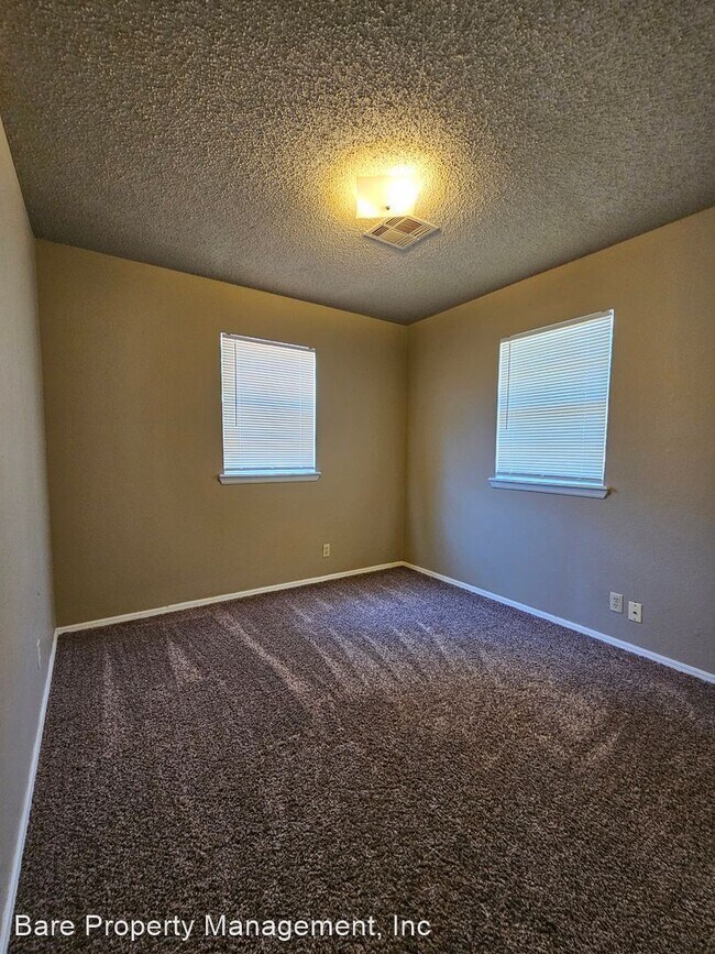 Building Photo - 3 br, 2 bath House - 1703 Village Drive