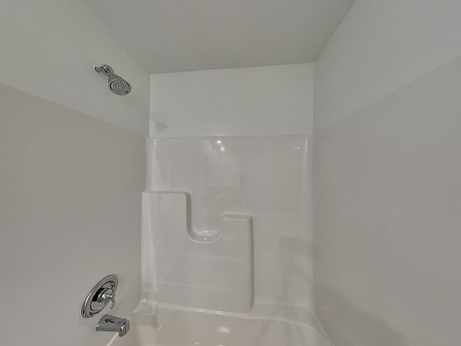 Building Photo - 748 Felix Dr