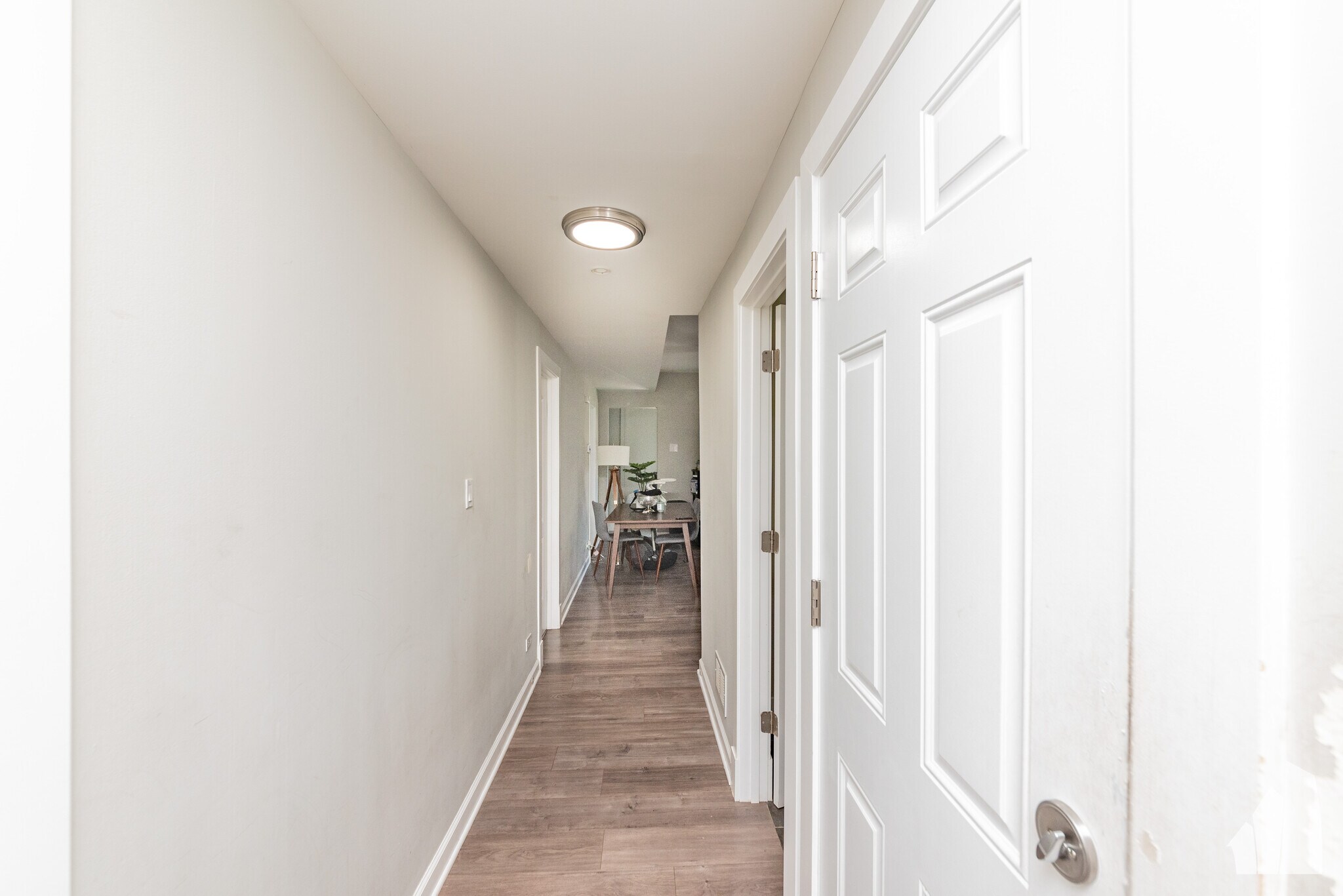 Building Photo - 2923 N Avers Ave