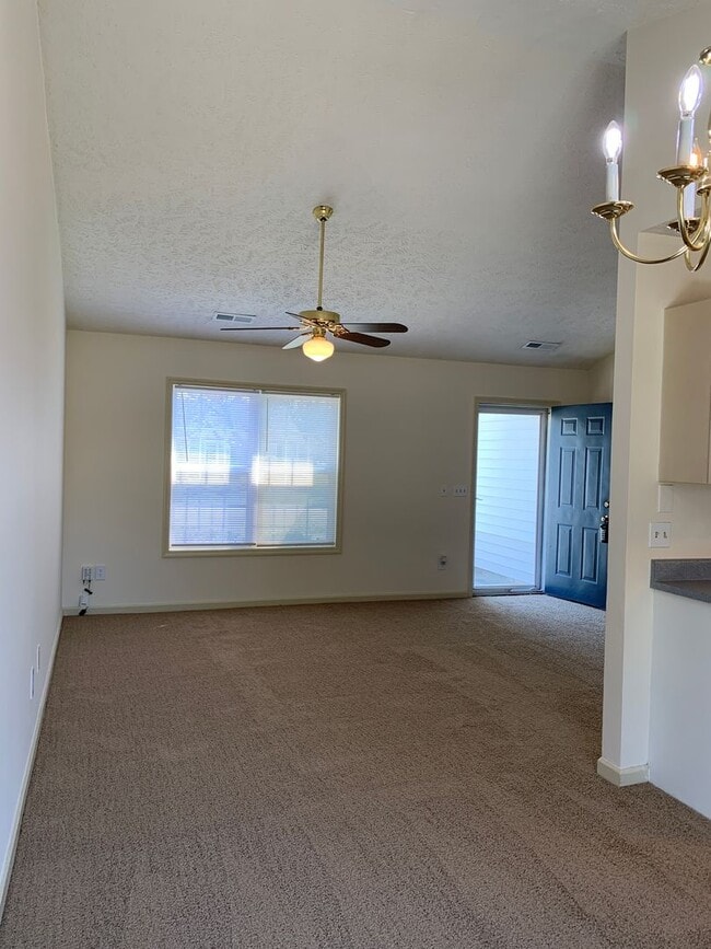 Building Photo - Oban Court 2 Bedroom 2 Bath House