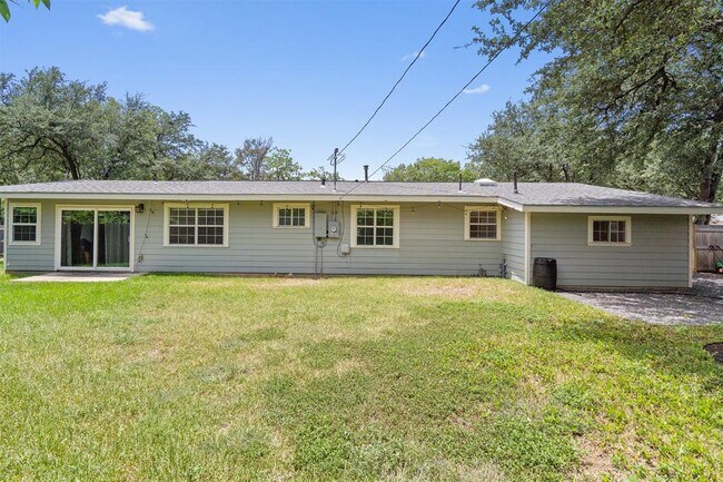 Building Photo - 7707 Robalo Rd