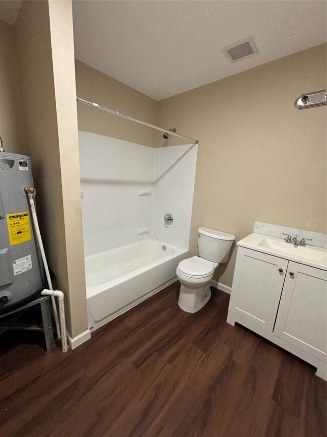 Building Photo - 17109 River Rd