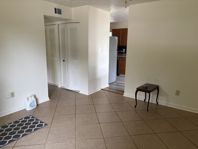 Building Photo - 3986 Northampton Dr