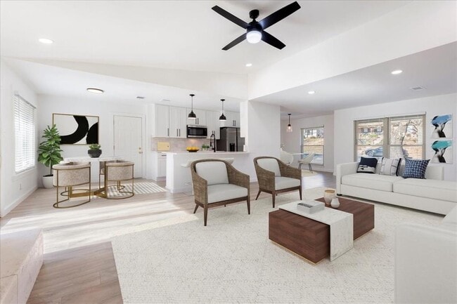 Building Photo - 5801 Cherry Creek Dr