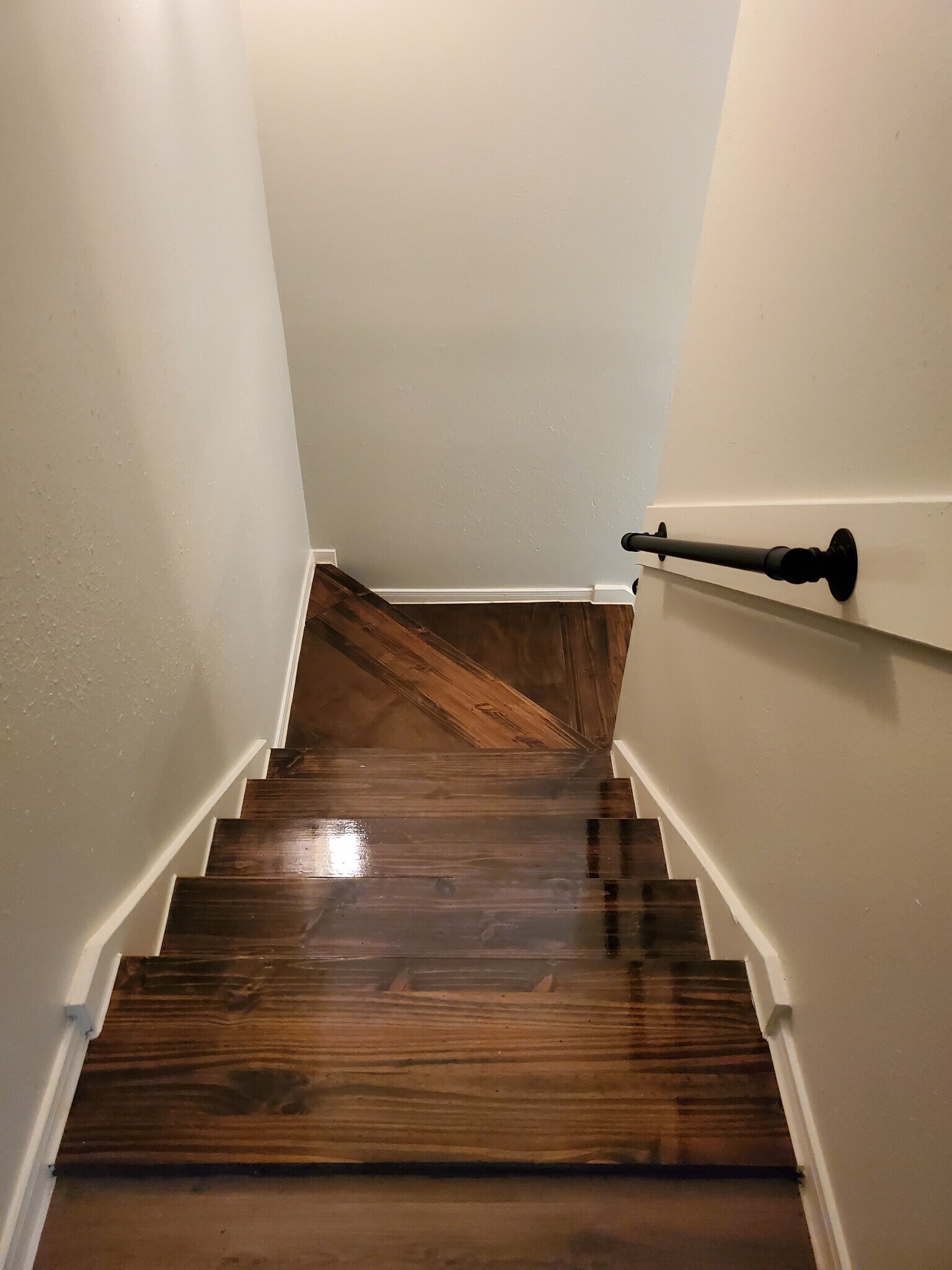 Stairs - 3725 Amos St