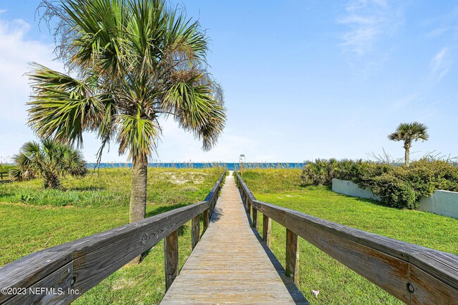 Building Photo - 187 19th St N