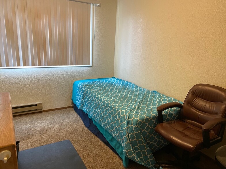 Building Photo - 1520 Palmer Dr