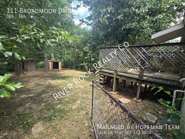 Building Photo - 111 Broadmoor Dr