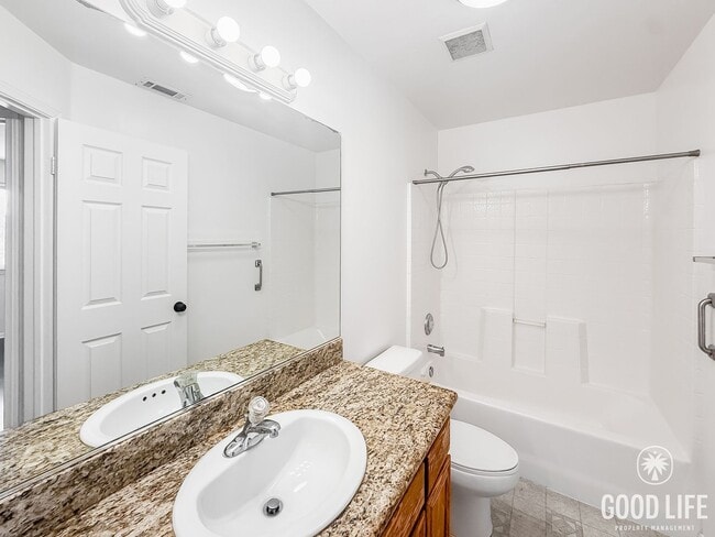 Building Photo - Spacious 4BR/2.5BA El Cajon Home with Back...