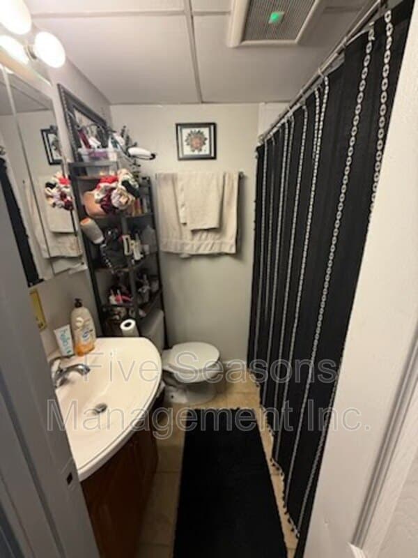 Building Photo - 28-30-30 Conger Ave