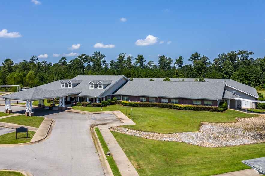 Building Photo - Whispering Knoll Independent Senior Living