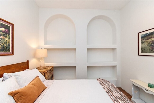 Building Photo - Desert Retreat with Private Pool, Mountain Views & Courtyard – La Quinta Cove