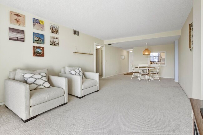 Building Photo - 890 N Federal Hwy