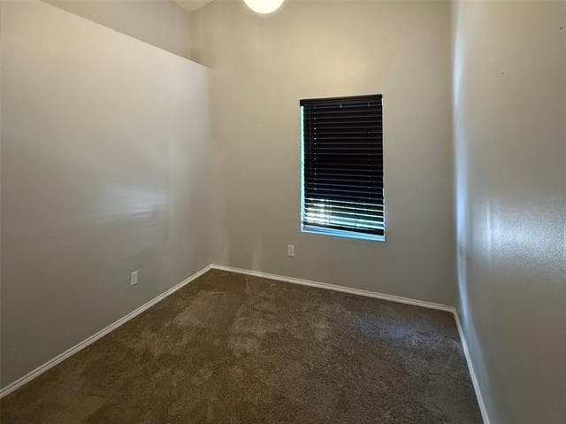 Building Photo - 1520 Beach Ln