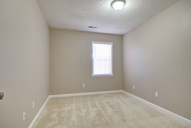Building Photo - Nice Rental in Central Decatur!