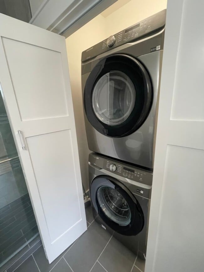 Building Photo - New 1bd/1ba ADU in Belmont! Private yard area with parking!