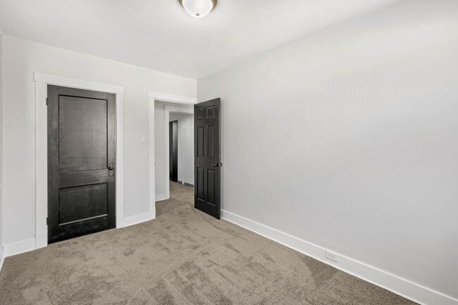 Building Photo - Stunning 3 bedroom home in Bon Air available September 1!