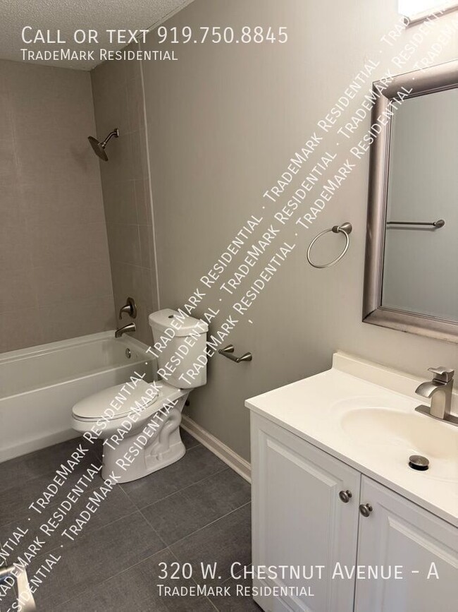 Building Photo - 320 W Chestnut Ave