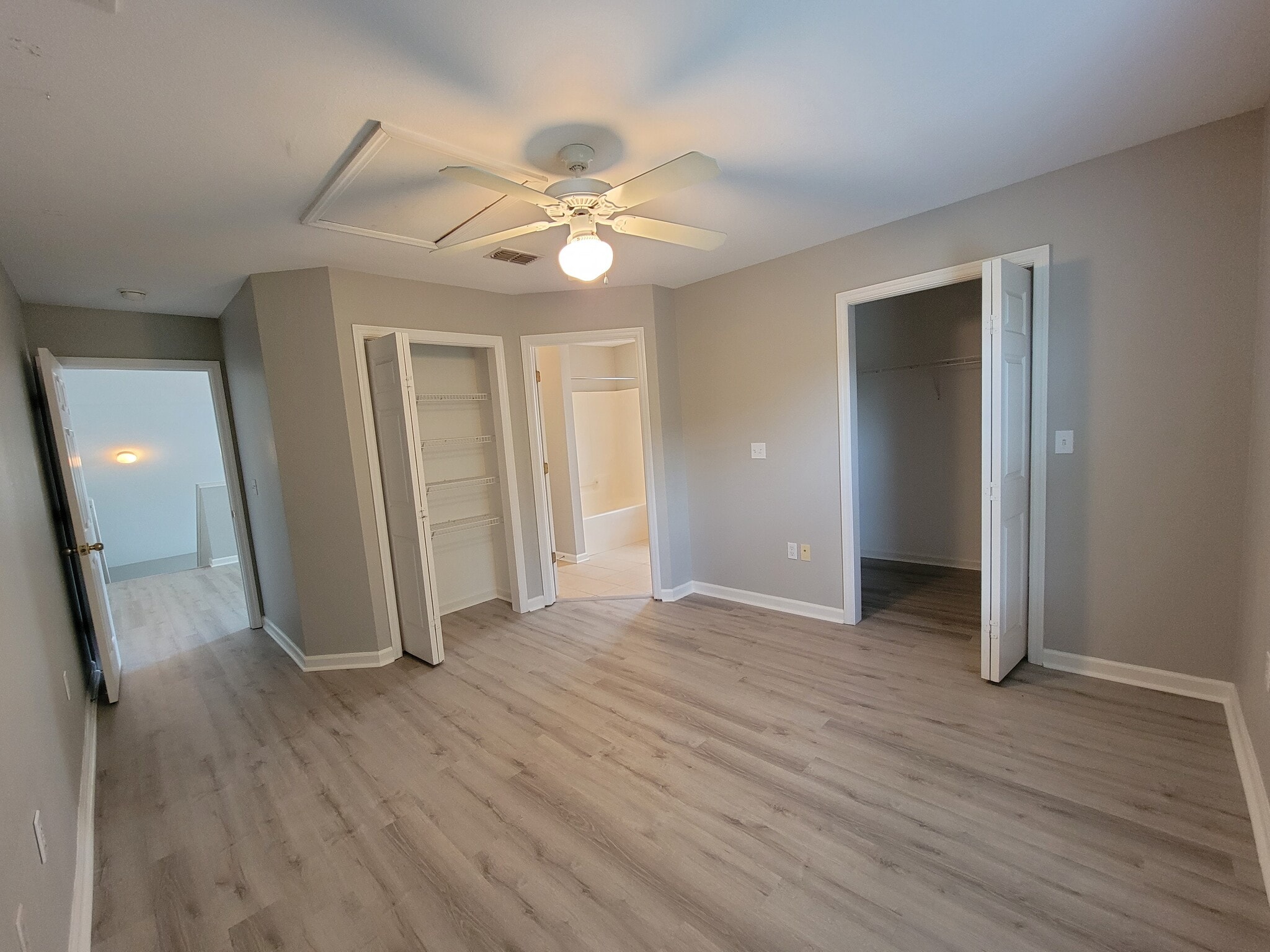 Building Photo - 4434 Gearhart Rd