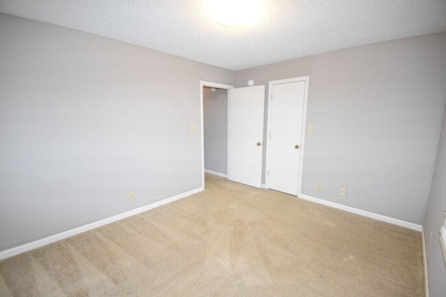 Building Photo - 3 Bedroom 2 Bath Home For Rent!