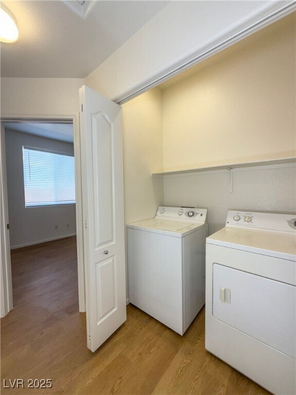 Building Photo - 10789 Muscari Way