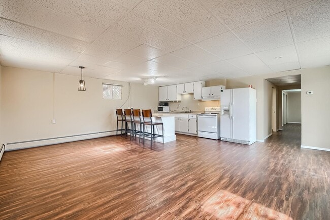 Building Photo - 14783 S Wandcrest Dr