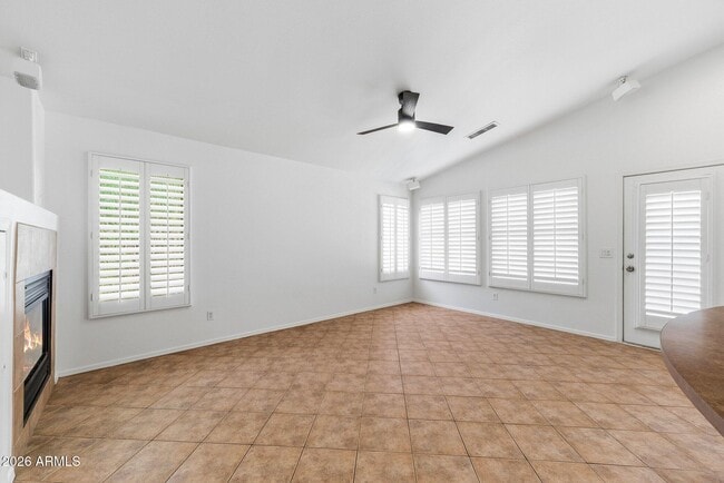 Building Photo - 17534 W Coyote Trail Dr