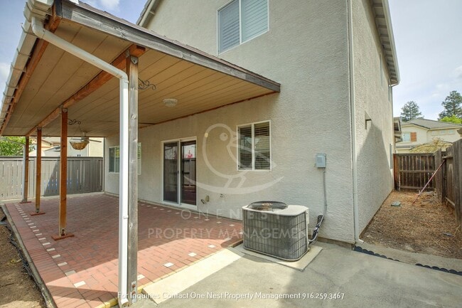 Building Photo - 1385 Black Bear St