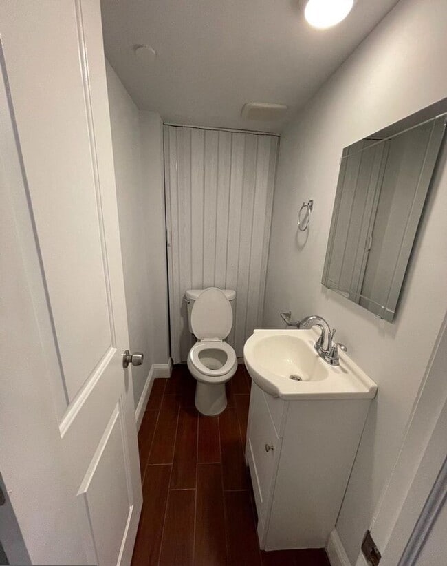 Building Photo - 615 N 11th St