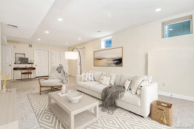 Building Photo - 38 High St