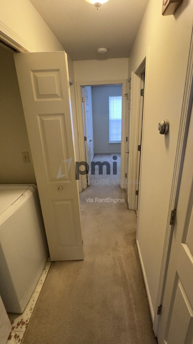 Building Photo - 1306 Arthur Ave