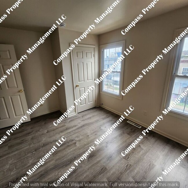 Building Photo - $1395- 3 Bed, 2 Bath Townhouse - Coatesville