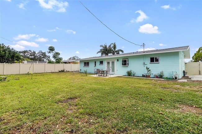 Building Photo - 3700 Whiting Dr SE