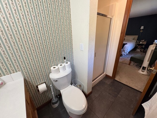 Building Photo - 3 Bed, 2.5 Bath Country Club