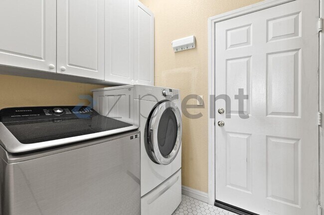 Building Photo - 1494 Cilento Ct