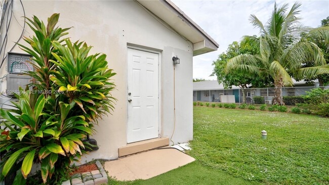 Building Photo - 4658 Myla Ln