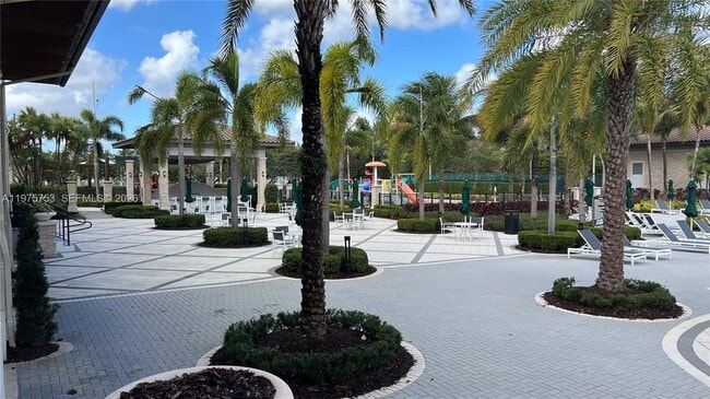 Building Photo - 7915 NW 104th Ave