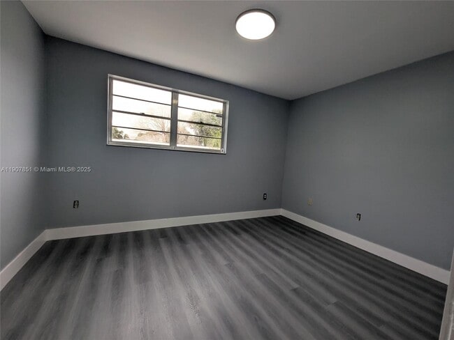 Building Photo - 15018 SW 80th Terrace