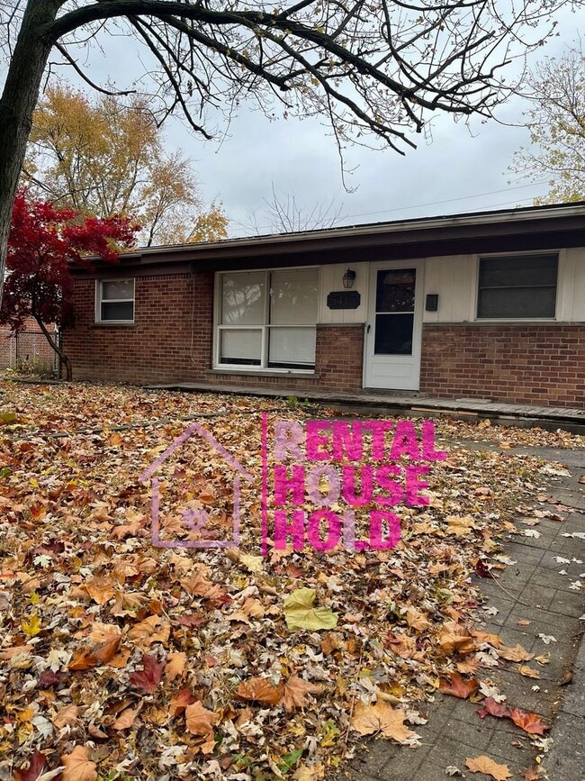 Building Photo - Beautiful 3 Bedroom Ranch~ Dearborn Heights