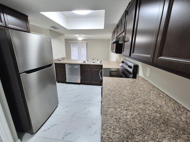 Building Photo - 103 Booth Ln