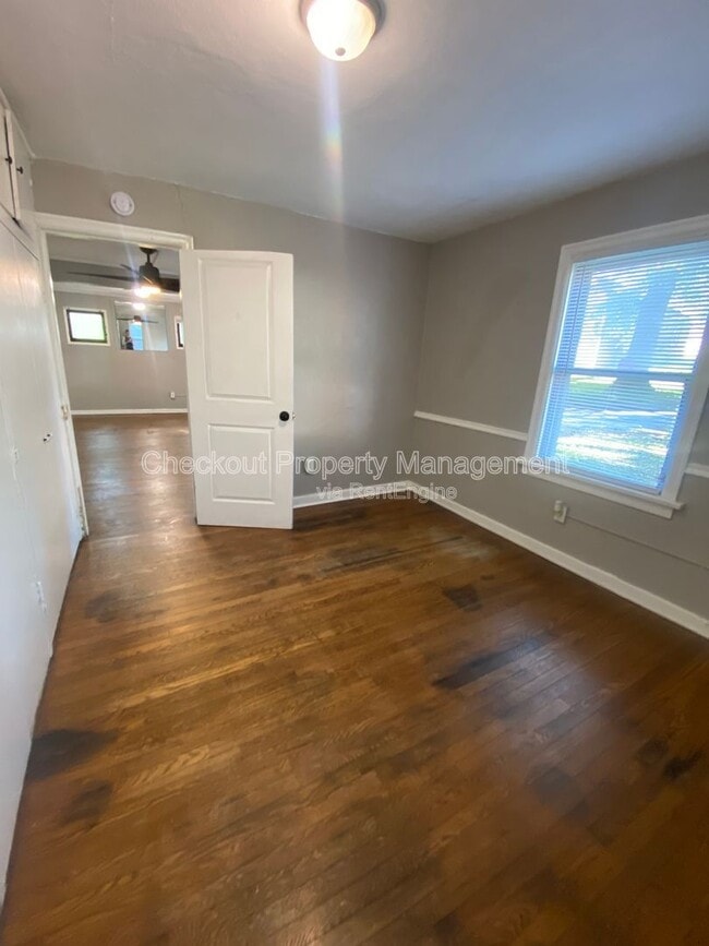 Building Photo - 5516 Fairridge Ct