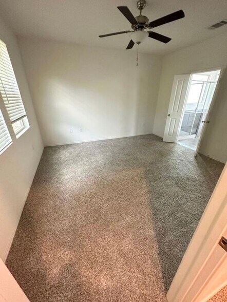 Building Photo - 10410 Bramble Berry Dr