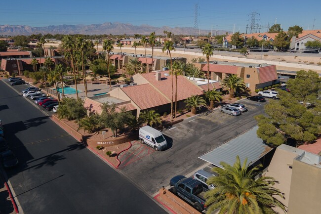 Building Photo - Strip view in guard gated SW communities w...