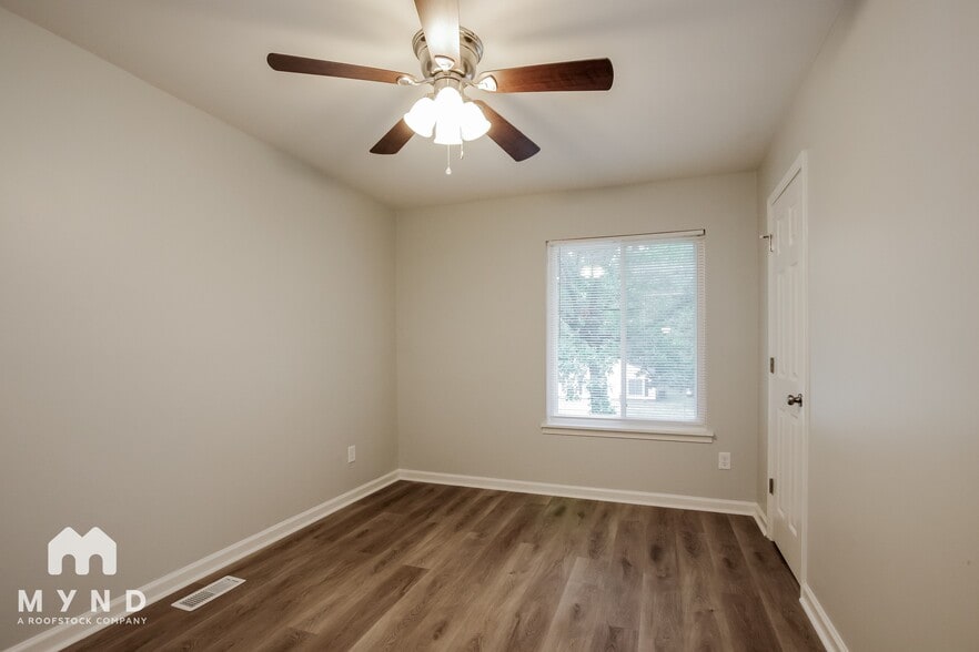 Building Photo - 8008 Beacon Hills Rd