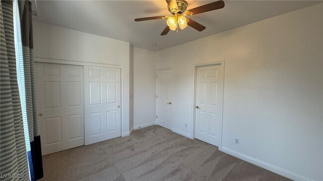 Building Photo - 10066 Golden Bluff Ave