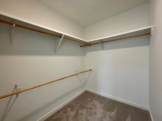 Building Photo - Beautiful home In Ascension!