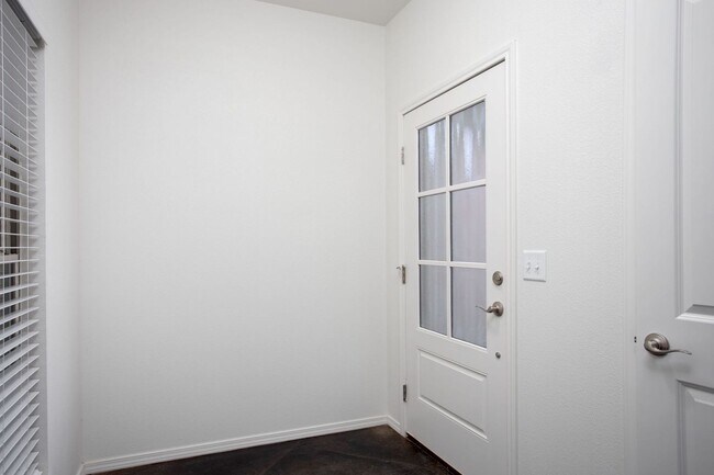 Building Photo - Stunning New 3/2 Townhomes
