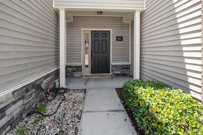 Building Photo - 45 Canyon Oak Loop