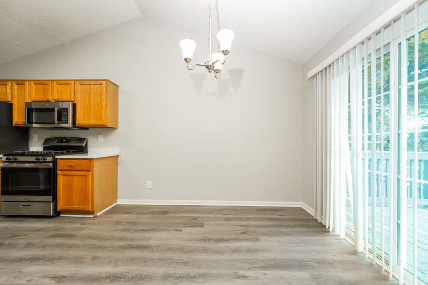 Building Photo - 3005 Sentinel Pkwy