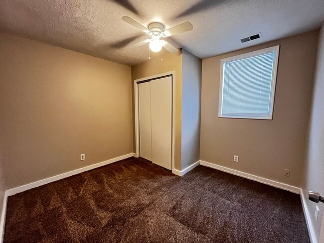 Building Photo - Charming 3 Bed and 1 Bath Home